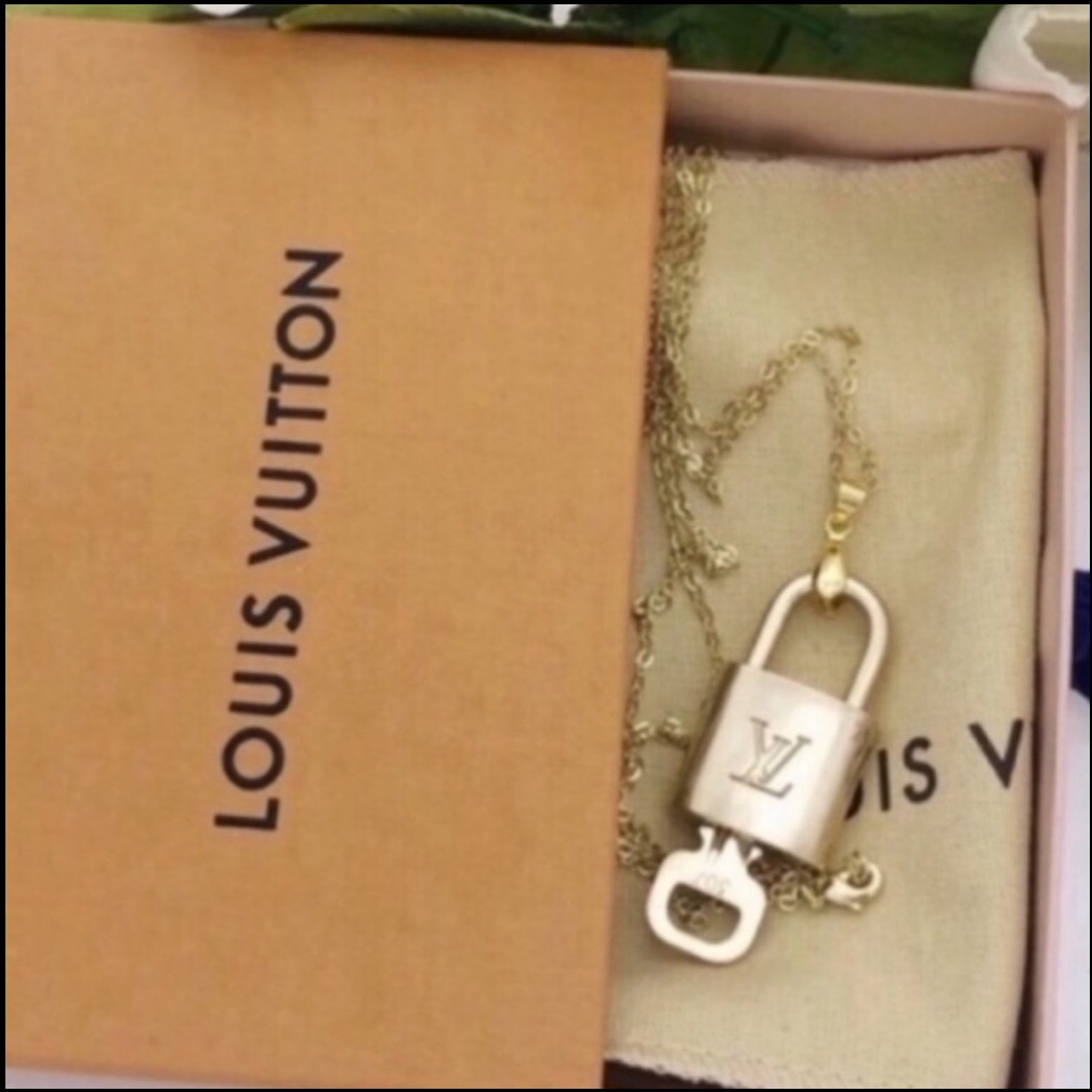 2 Louis Vuitton Lock  Key With Gold Necklace With Lv Box